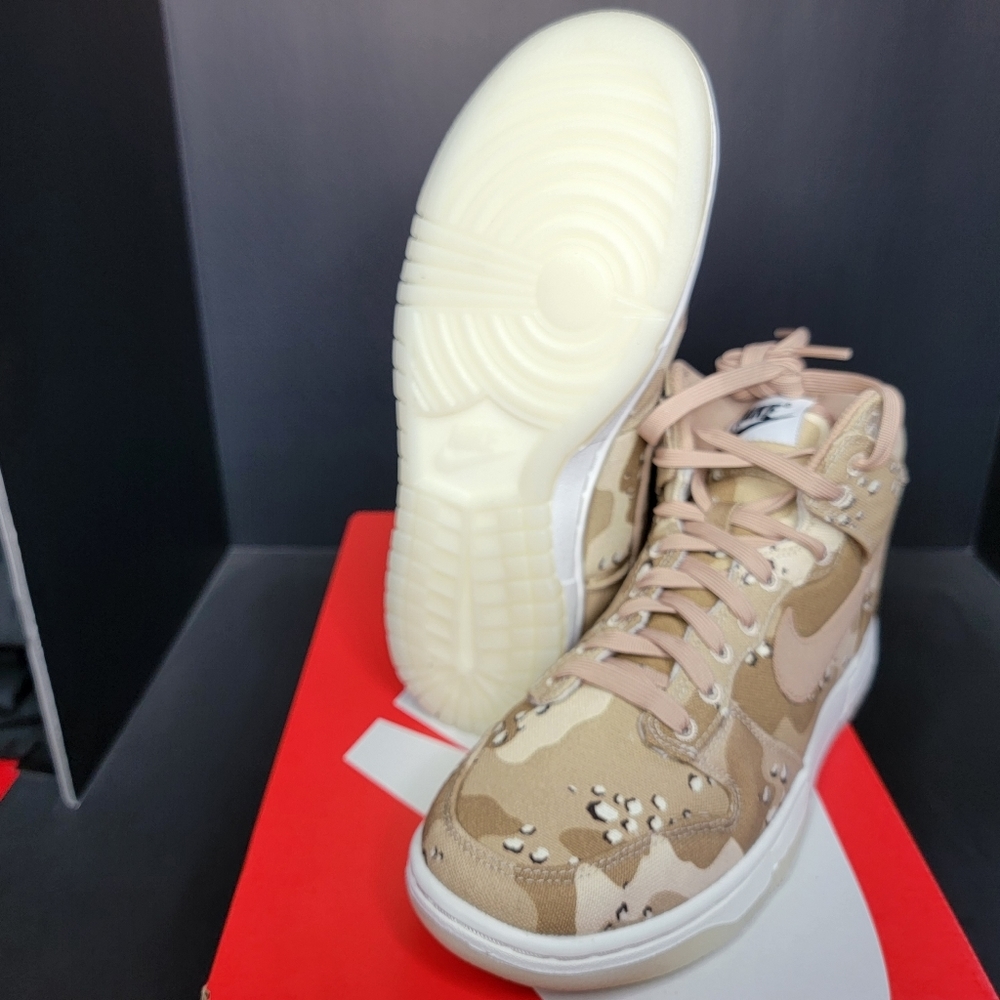 Nike Dunk High Desert Camo - Picture 2 of 5